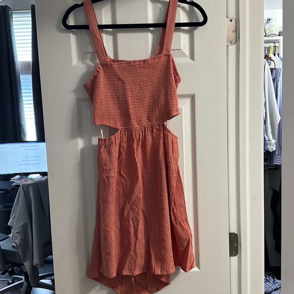 Brand NWT Forever 21 smocked coral cutout dress